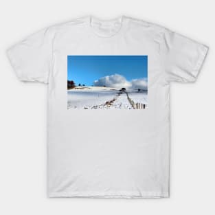 Rolling clouds in the peak district T-Shirt